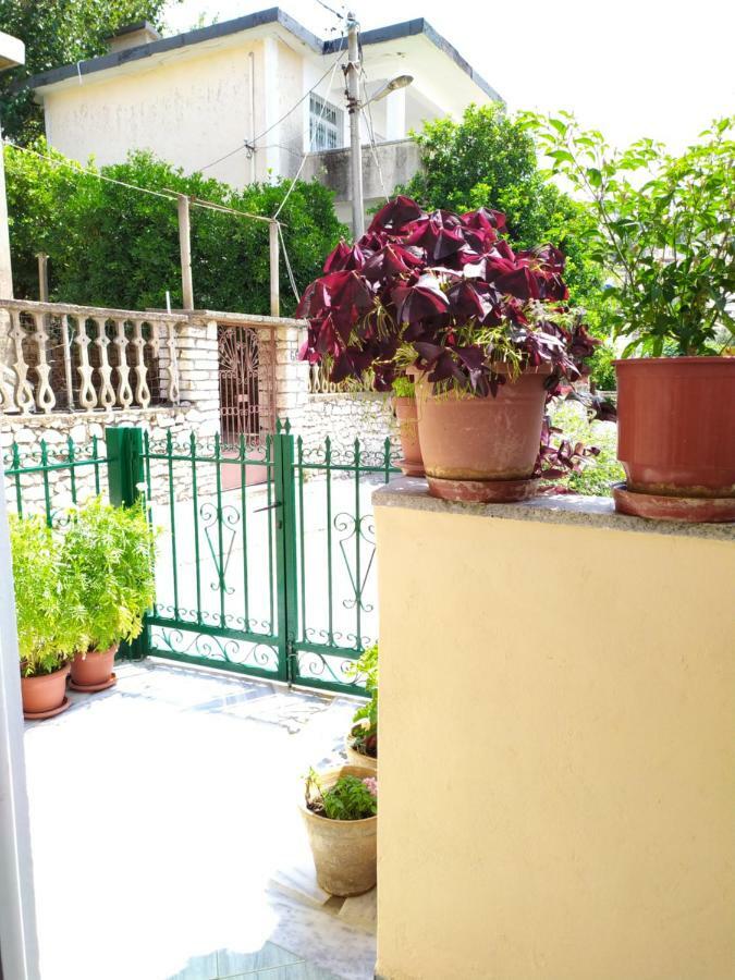 Joen Apartments Sarande Luaran gambar